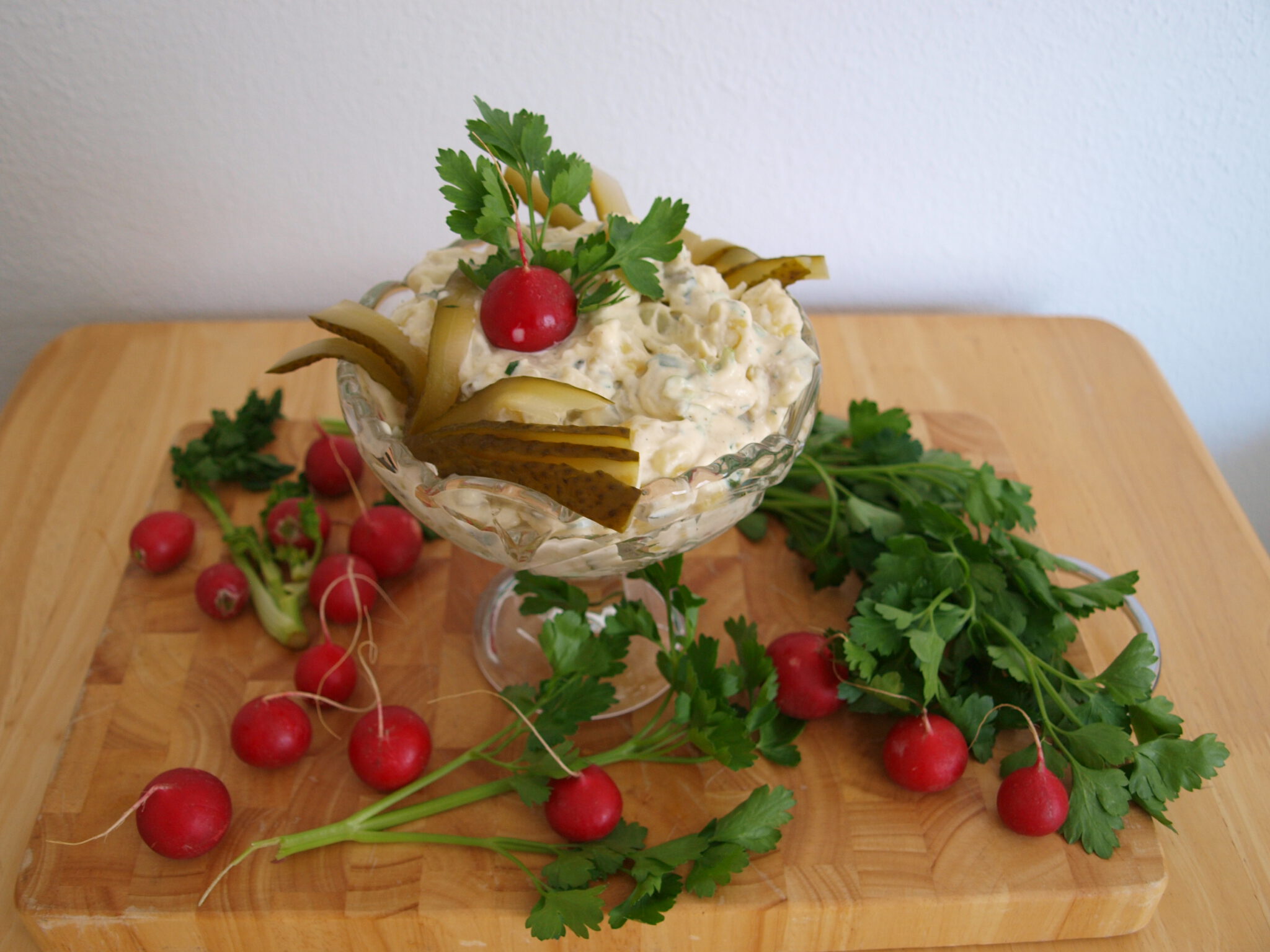 Petersilie in Omas Kartoffelsalat • Kräuterstudio - Doris Dümke Petersilie in Omas Kartoffelsalat • Kräuterstudio - Doris Dümke